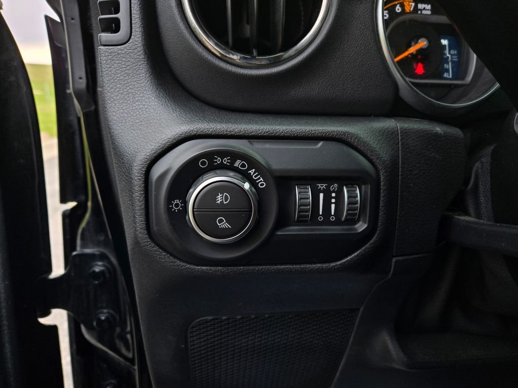 Used 2021 Black Jeep High Altitude image 16