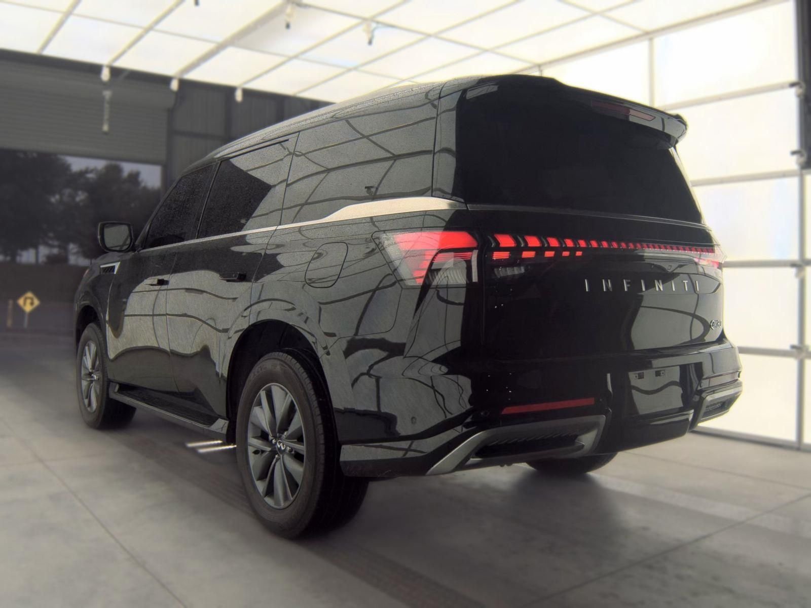 Certified Used 2025 Black INFINITI PURE image 5
