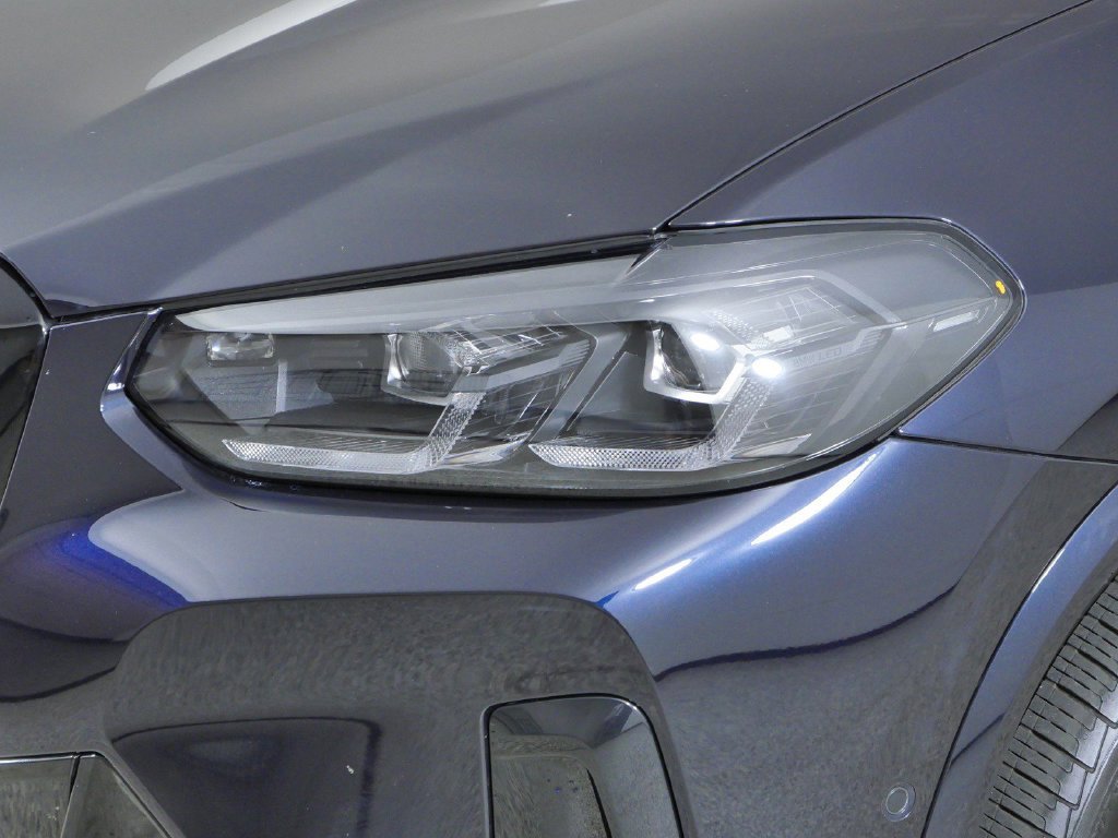 Certified Used 2024 Carbon Black Metallic BMW xDrive30i image 4