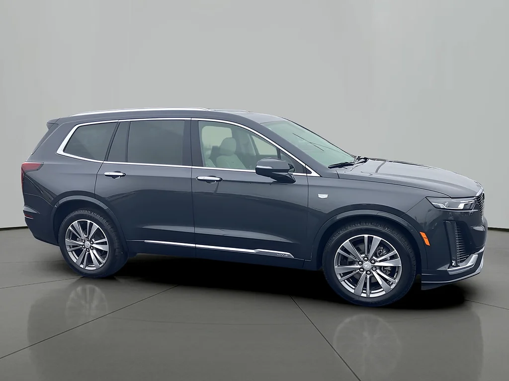 Used 2021 Wilder Metallic Cadillac Premium Luxury image 6