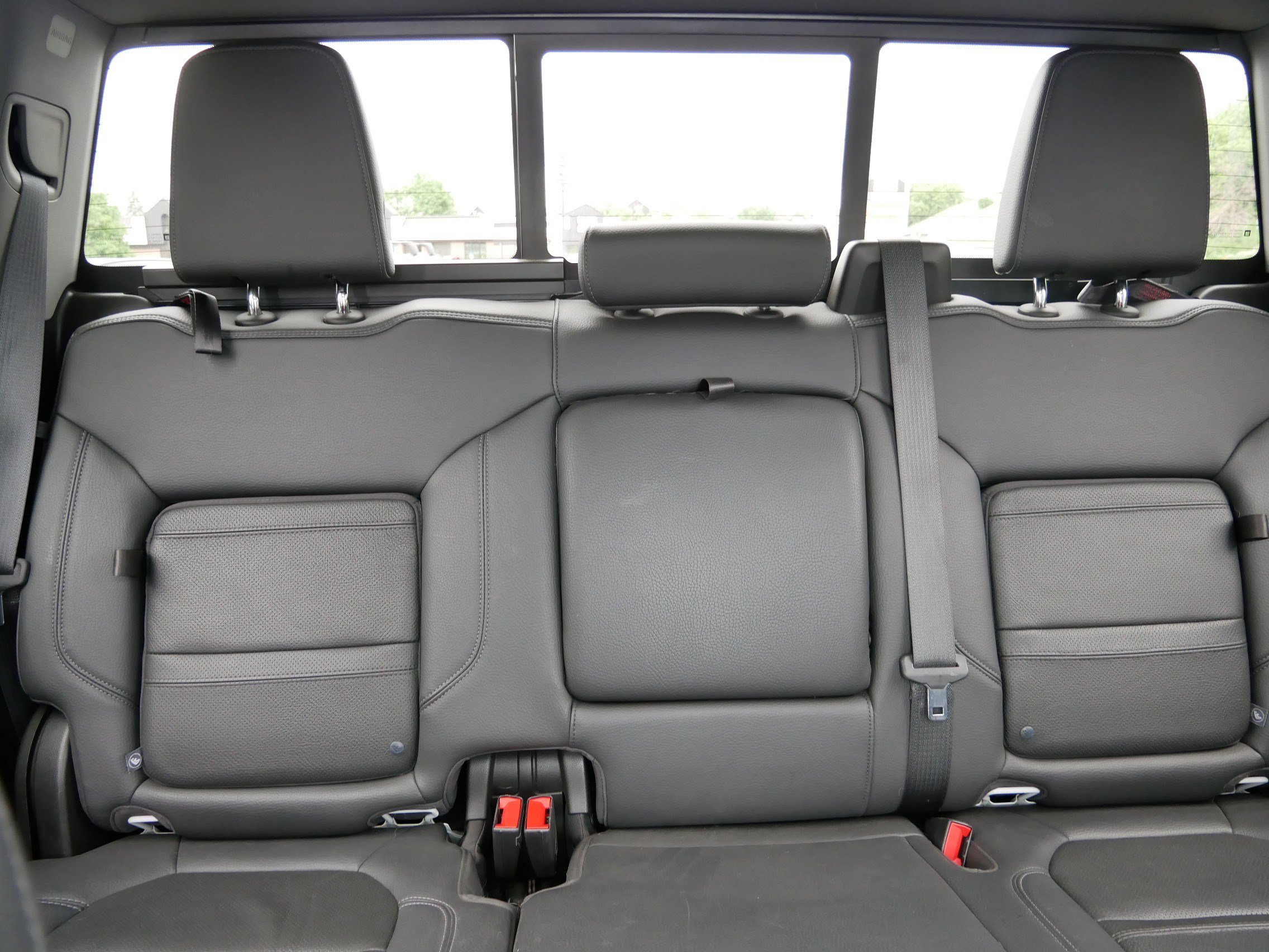 Used 2020 Summit White GMC Denali image 13