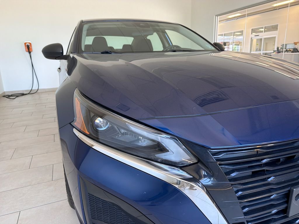 Used 2024 Blue Nissan 2.5 S image 8
