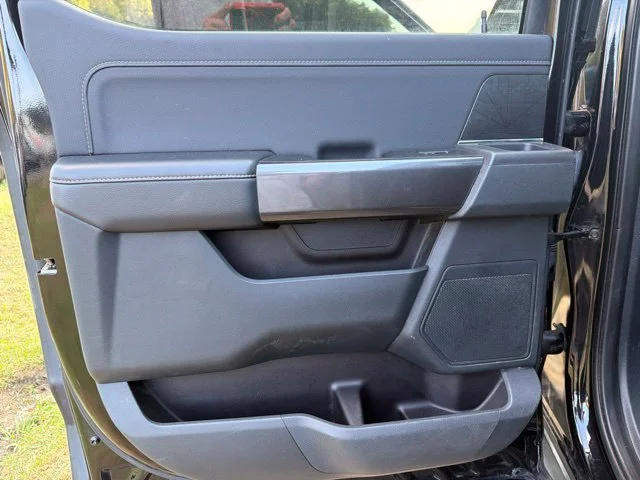 Used 2021 Black Ford XLT image 25