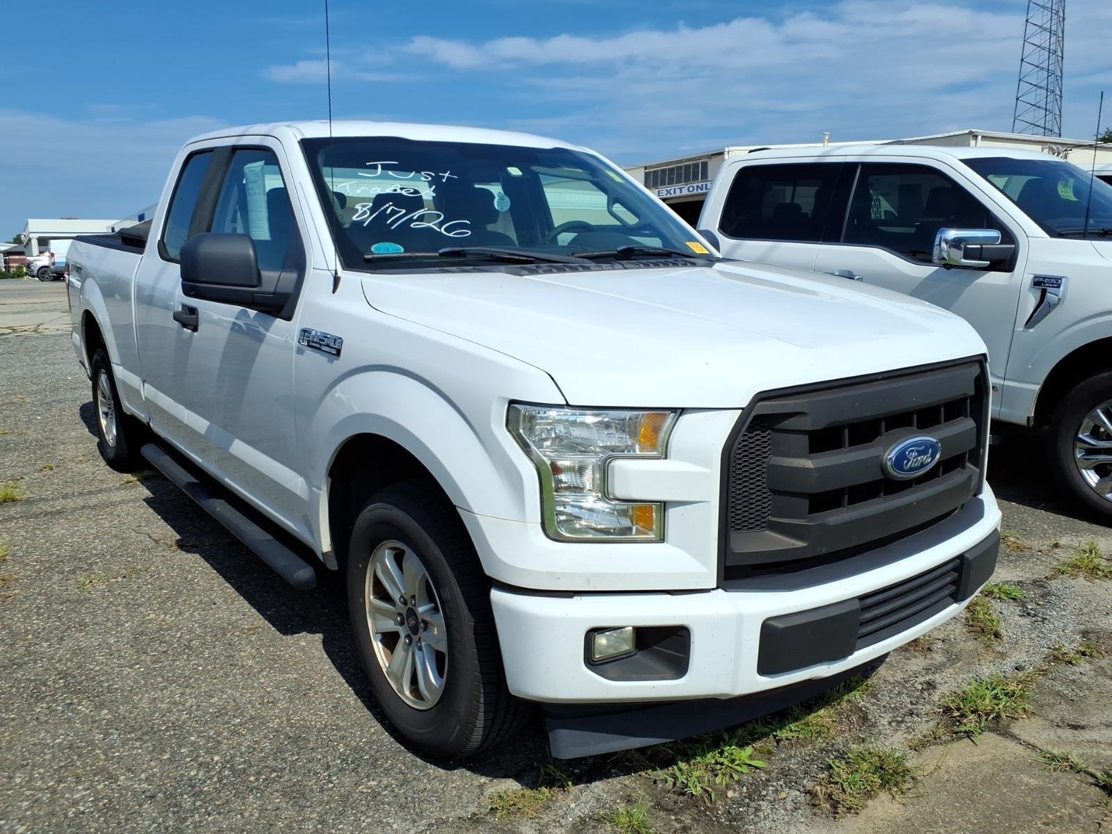 Used 2017 Oxford White Ford XL image 3