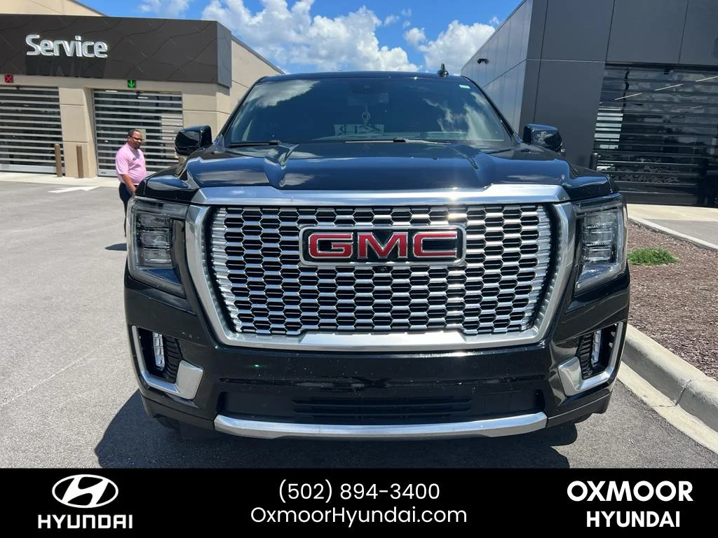 Used 2023 Onyx Black GMC Denali image 2
