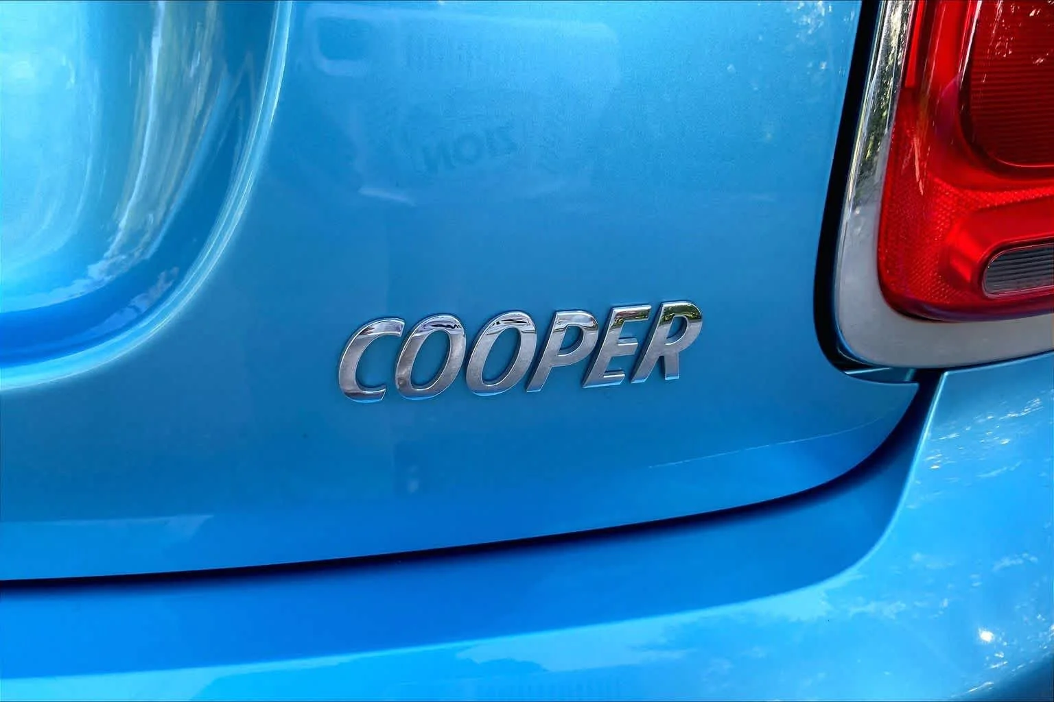 Used 2017 Electric Blue Metallic MINI Cooper image 9