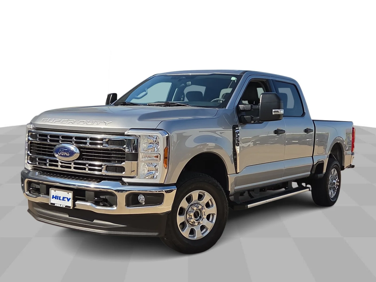 Used 2024 Silver Ford XLT image 4
