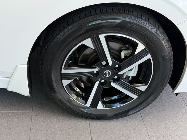 Used 2024 White Nissan SV image 18