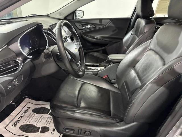 Used 2024 Gray Chevrolet LT image 18