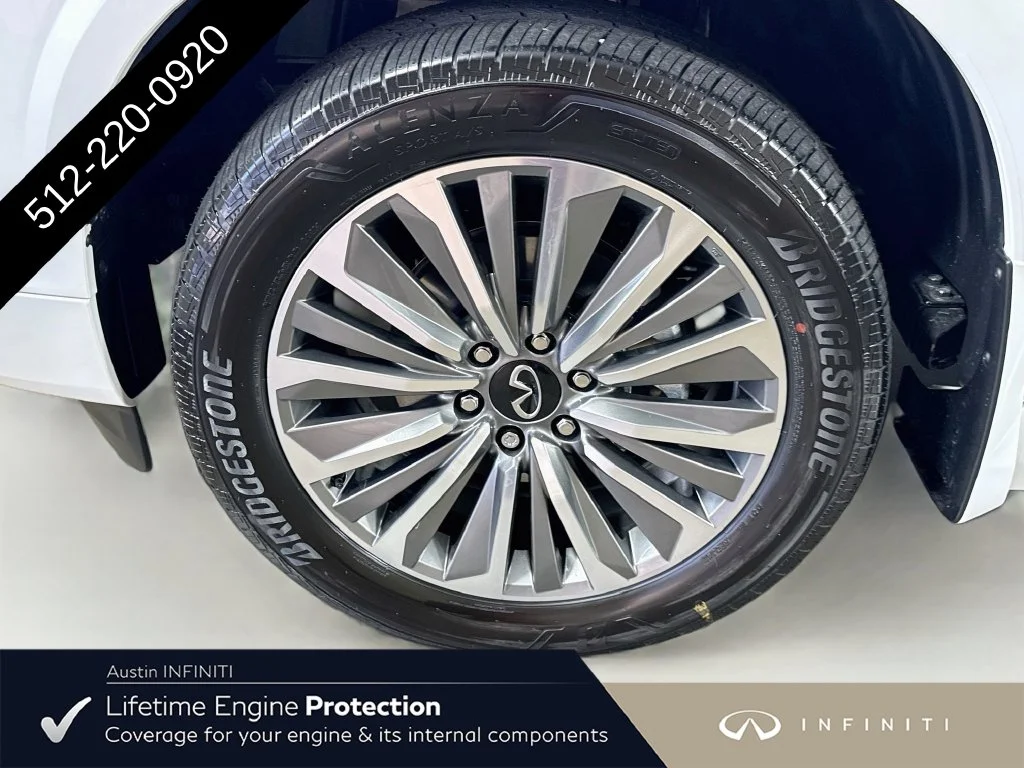 New 2027 White INFINITI LUXE image 43