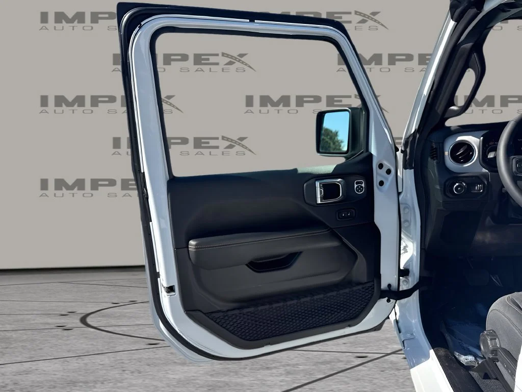 Used 2026 White Jeep Sahara image 22