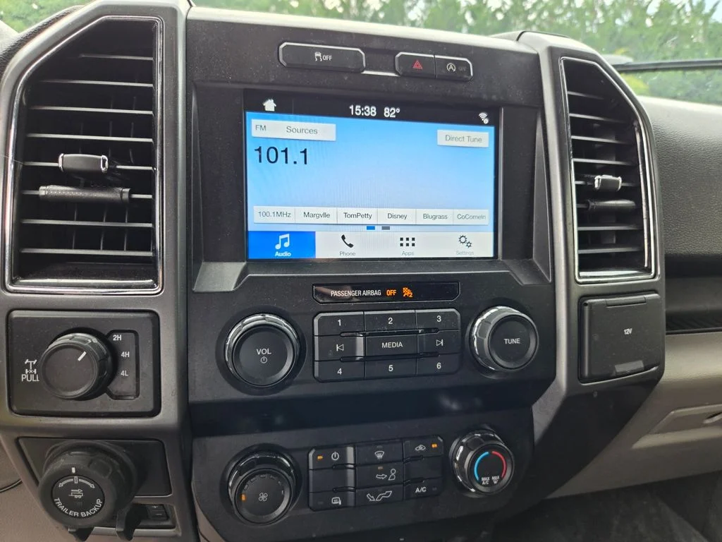 Used 2019 Blue Ford  image 18