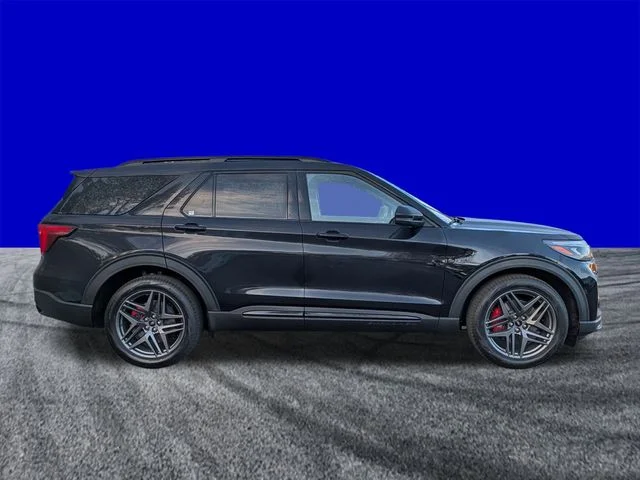 New 2026 Agate Black Metallic Ford ST image 3