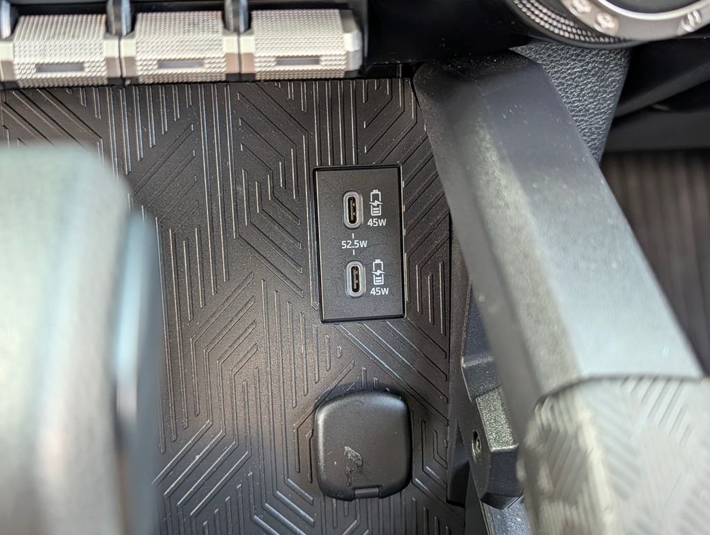 2025 Toyota Tacoma SR5 - Photo 24