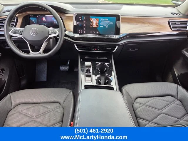 2025 Volkswagen Atlas SE w/Tech - Photo 13