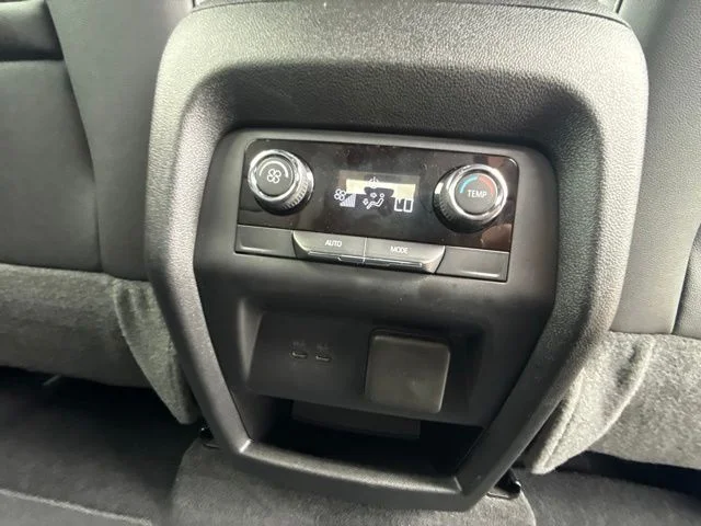 Used 2024 Gray Chevrolet Z71 image 34