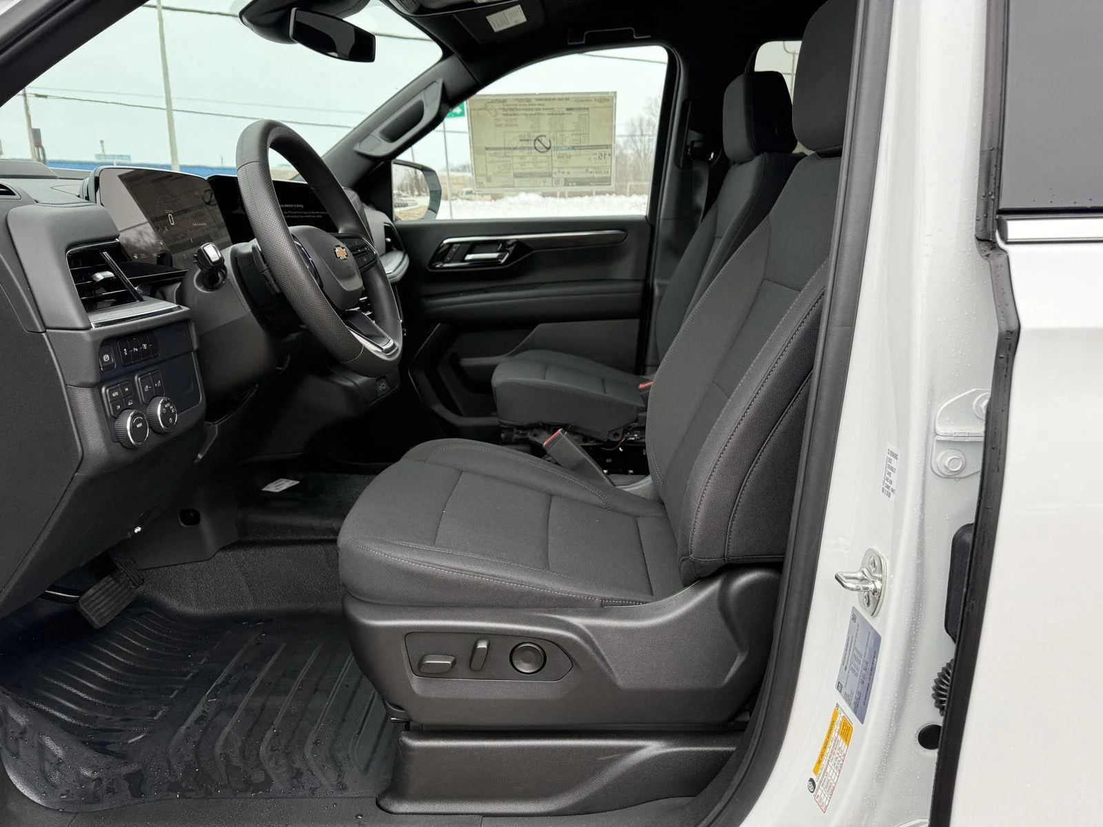 New 2025 Summit White Chevrolet Pursuit Rated image 9