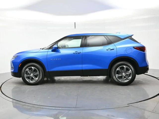 Used 2024 Riptide Blue Metallic Chevrolet 2LT image 4