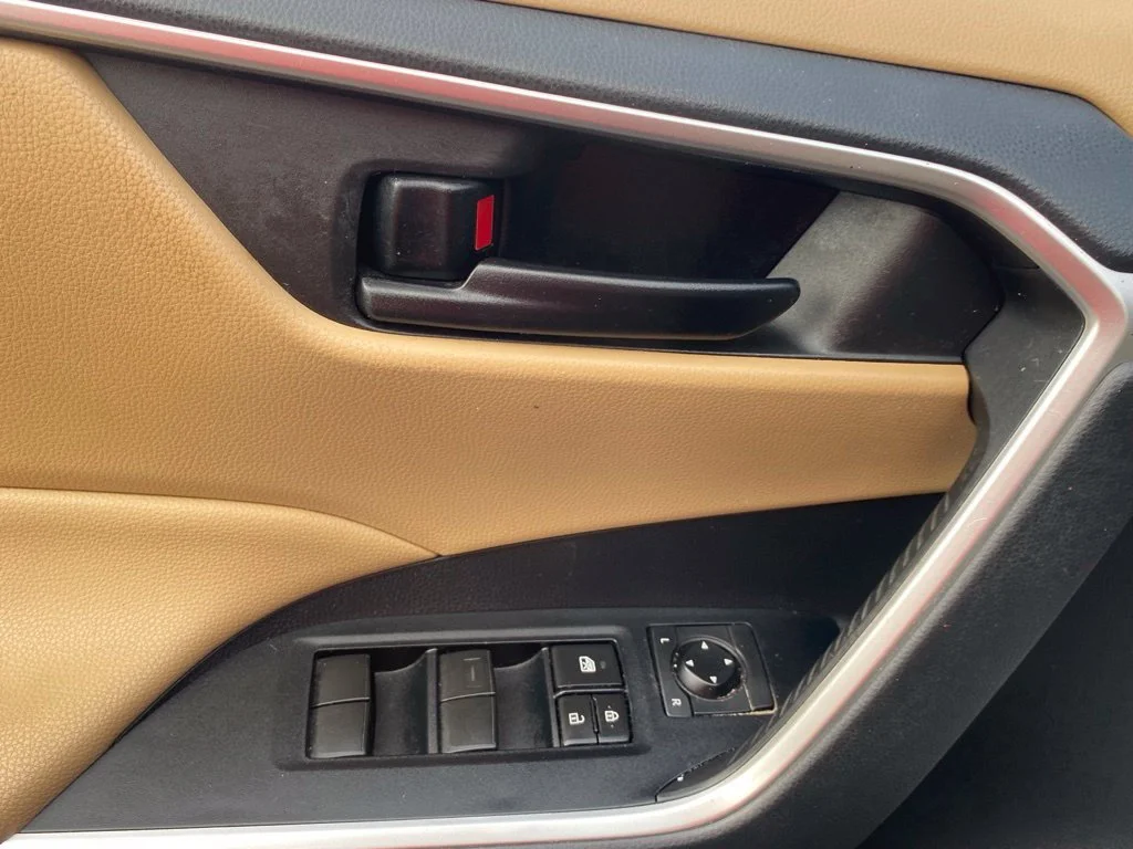 Used 2019 Black Toyota LE image 20