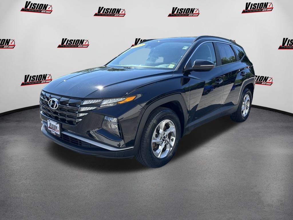 Used 2022 Black Hyundai SEL image 1