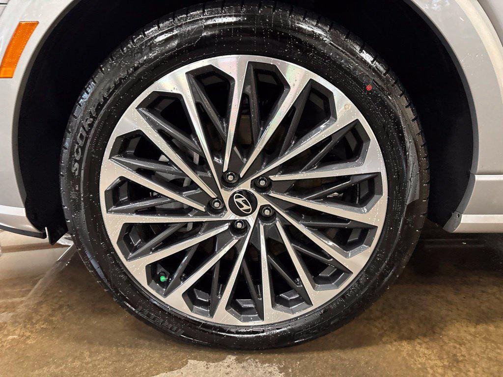 New 2026 Silver Hyundai Calligraphy AWD image 9