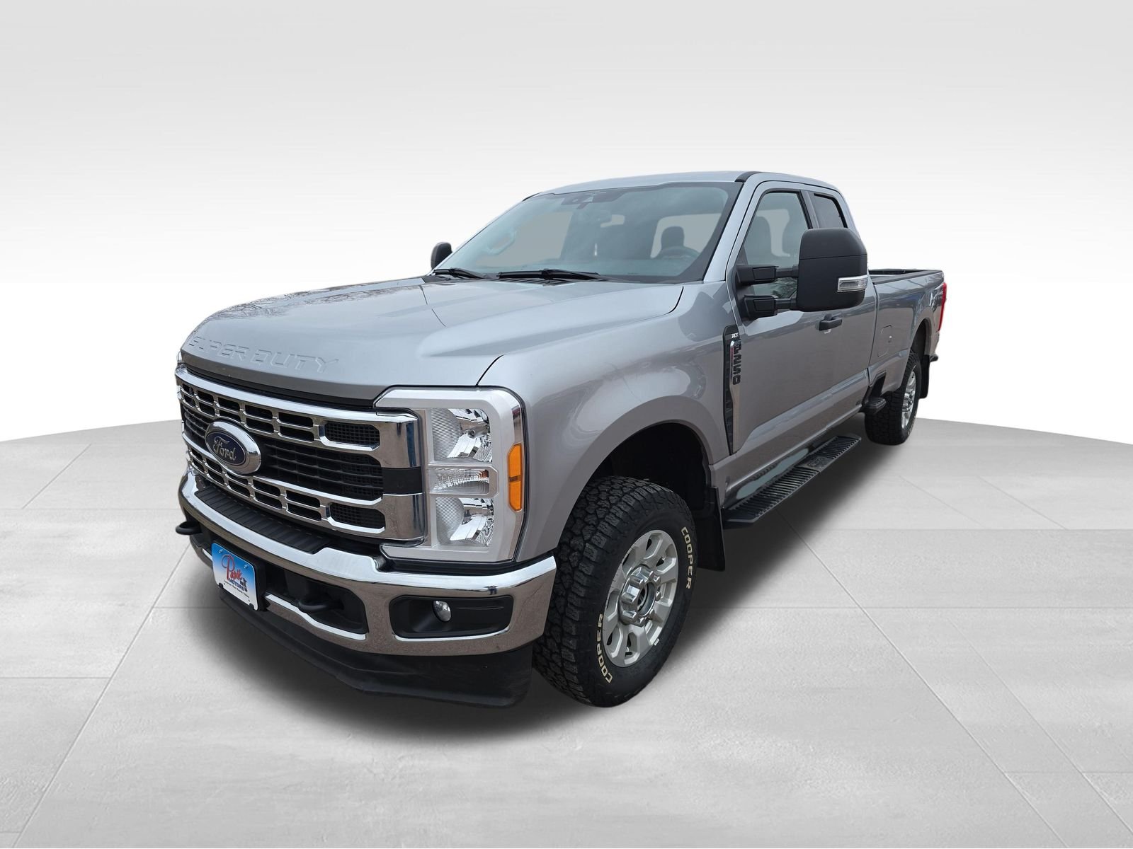 Used 2023 Silver Metallic Ford XLT image 2