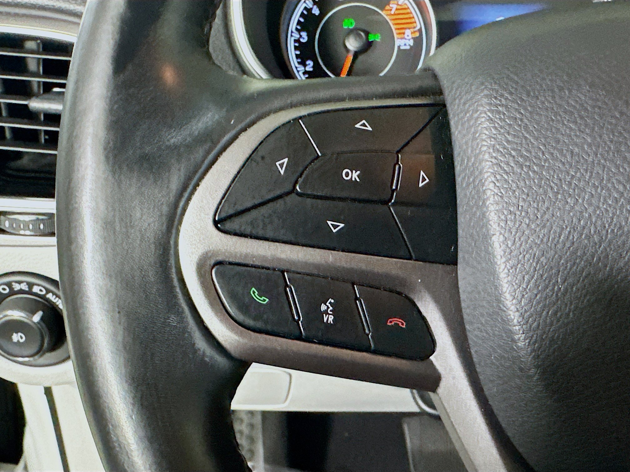 Used 2019 Bright White Clearcoat Jeep Limited image 16