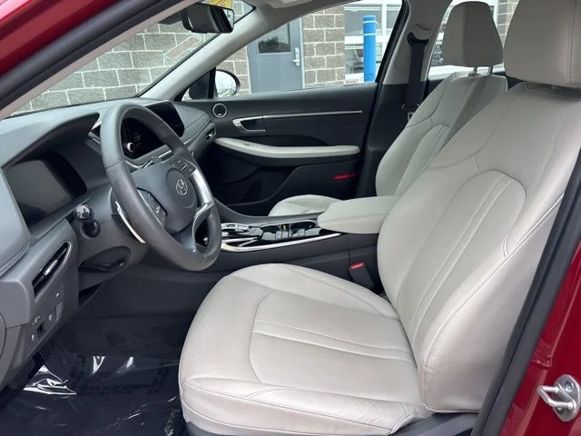Used 2023 Ultimate Red Hyundai Limited image 13
