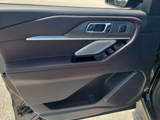 New 2026 Black Metallic Ford Platinum image 18