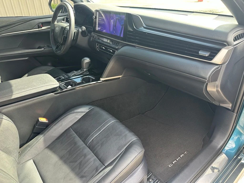 2025 Toyota Camry XSE - Photo 26