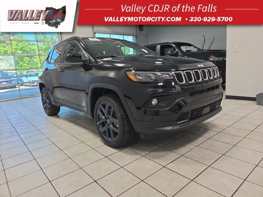 New 2026 Diamond Black Crystal Pearl-Coat Exterior Paint Jeep  image 1
