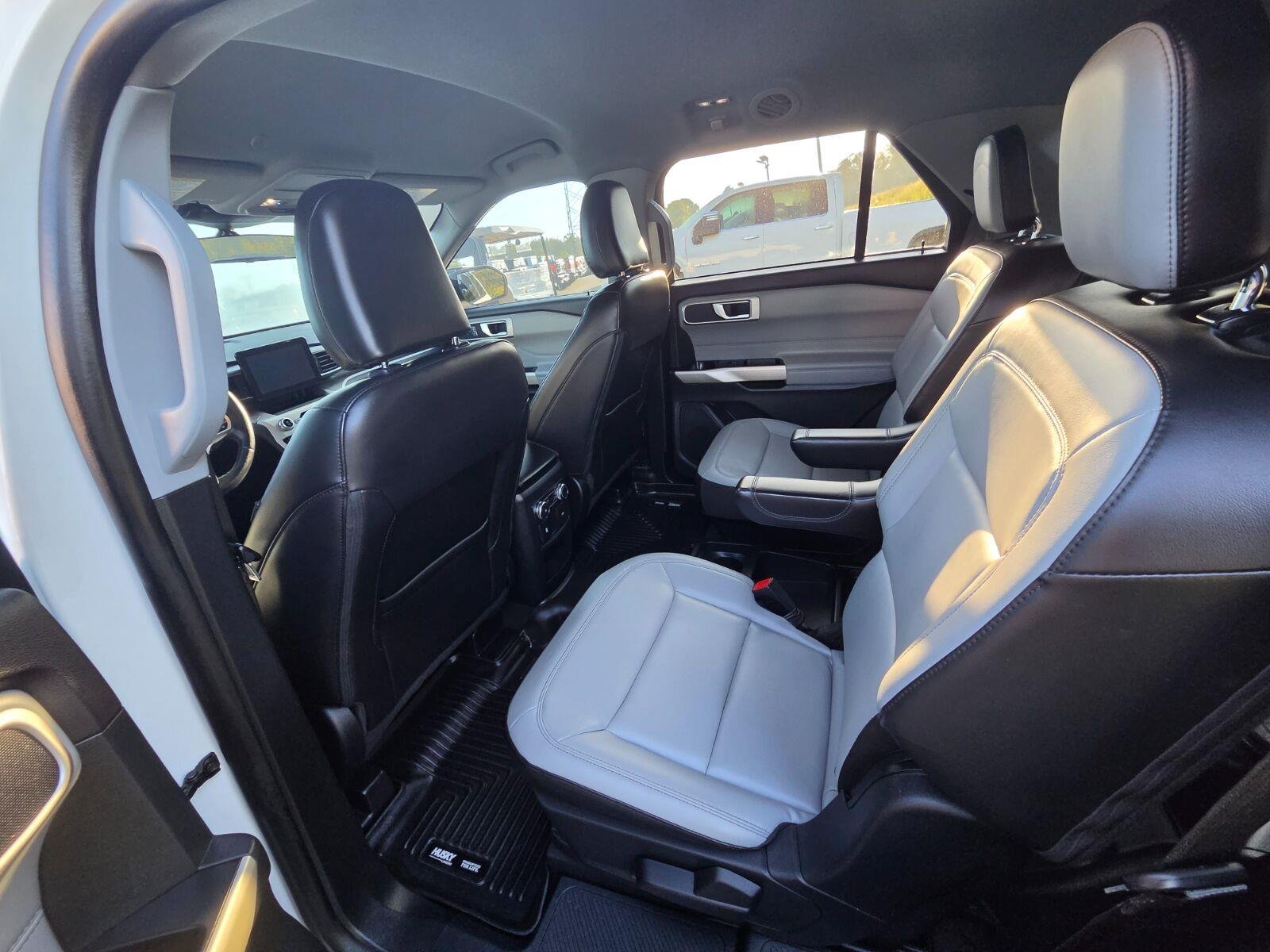 Used 2021 White Ford XLT image 9