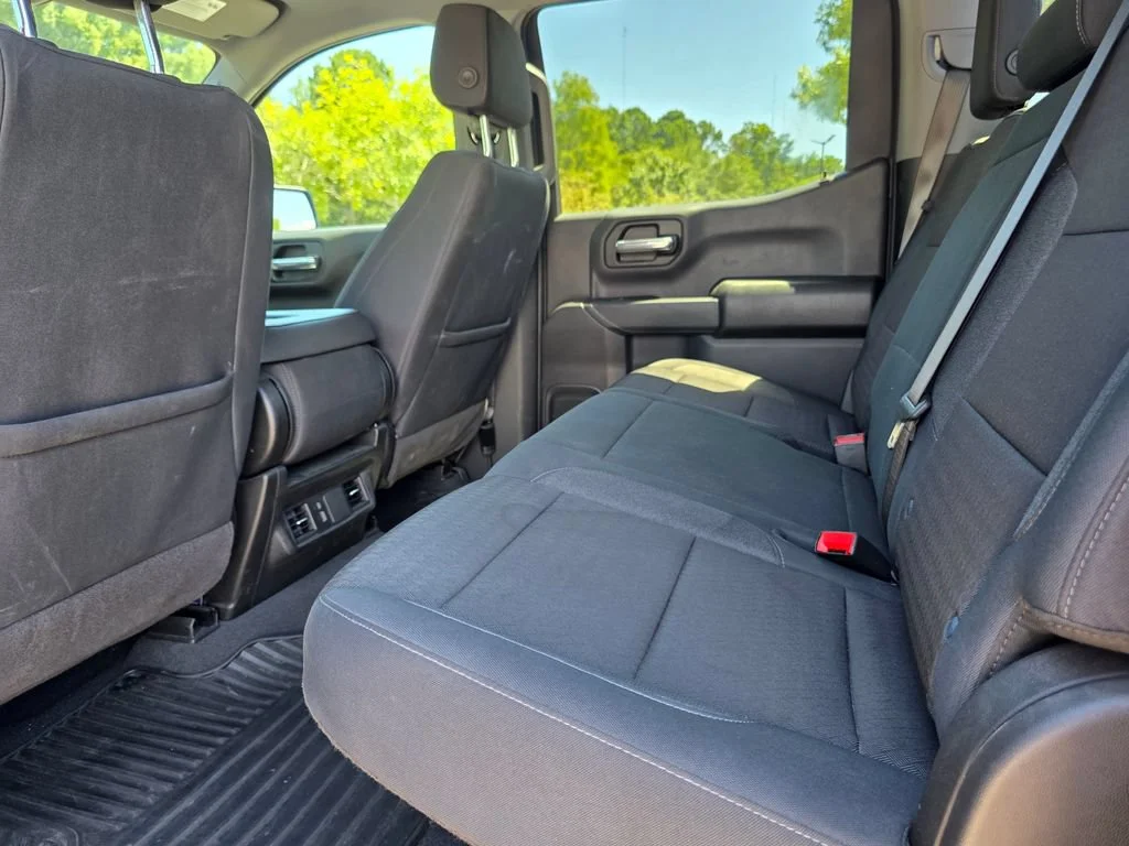 Used 2025 Riptide Blue Metallic Chevrolet Custom image 29
