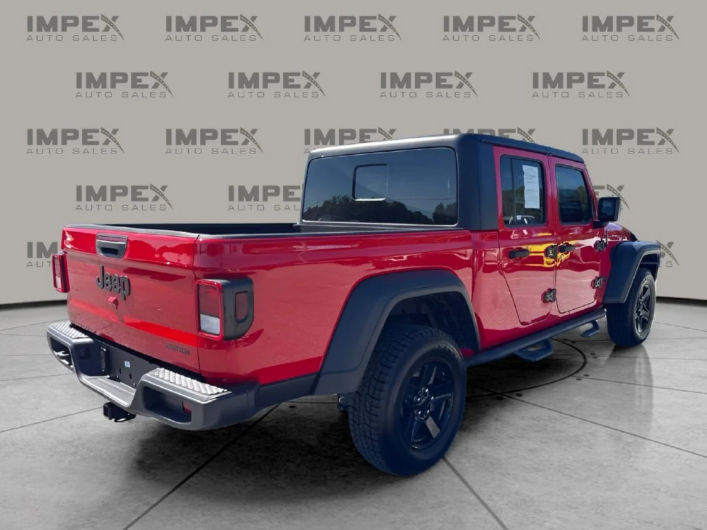 Used 2020 Red Jeep Sport image 5