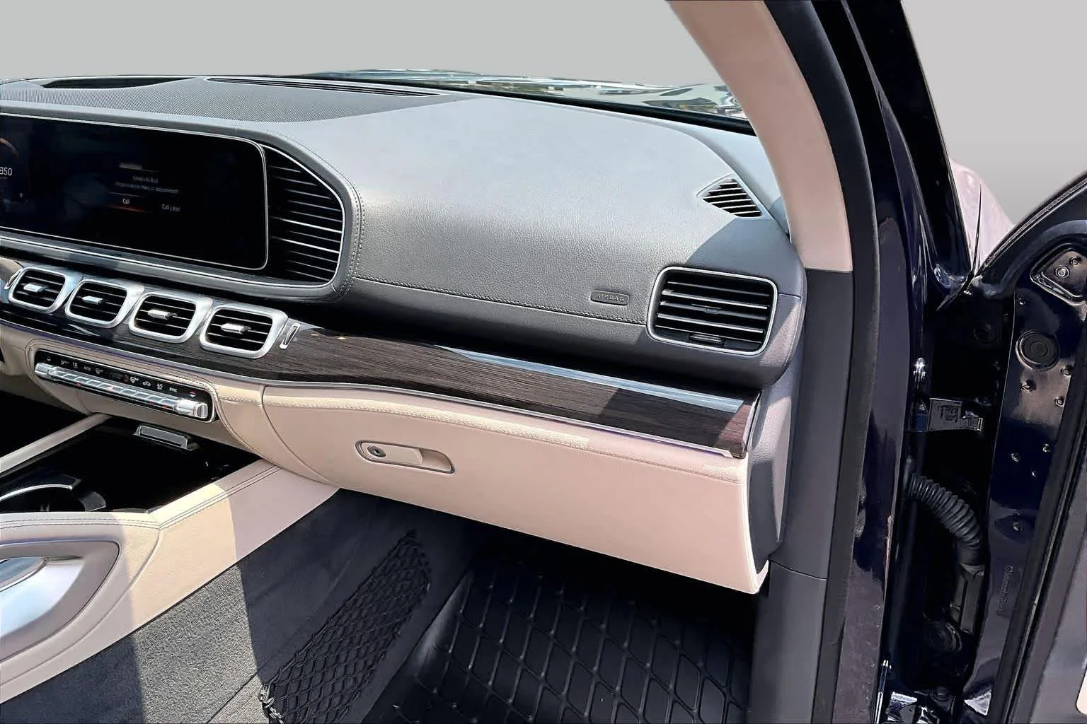 Used 2020 Lunar Blue Metallic Mercedes-Benz GLS 450 image 36