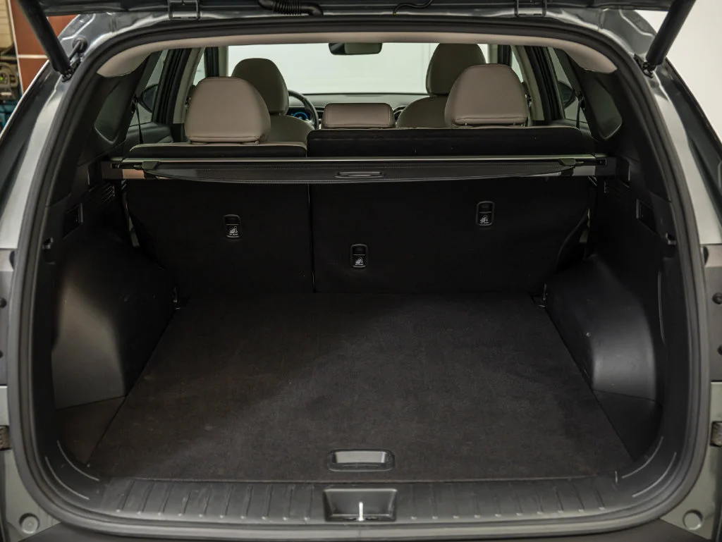 Used 2024 Amazon Gray Hyundai Limited image 19