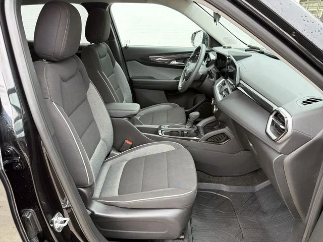 Used 2025 Black Chevrolet LS image 25