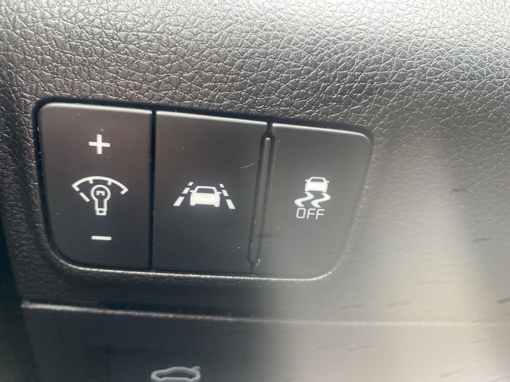 Used 2023 Gravity Gray Kia EX image 25