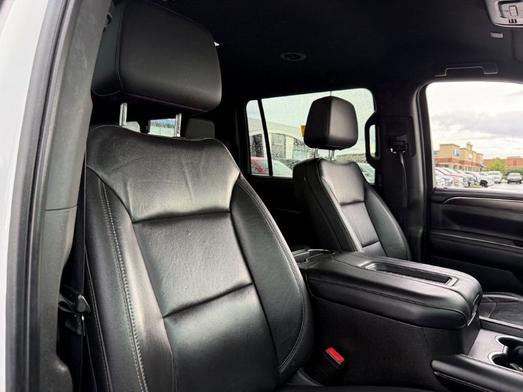 Used 2021 SUMMIT WHITE Chevrolet Z71 image 30