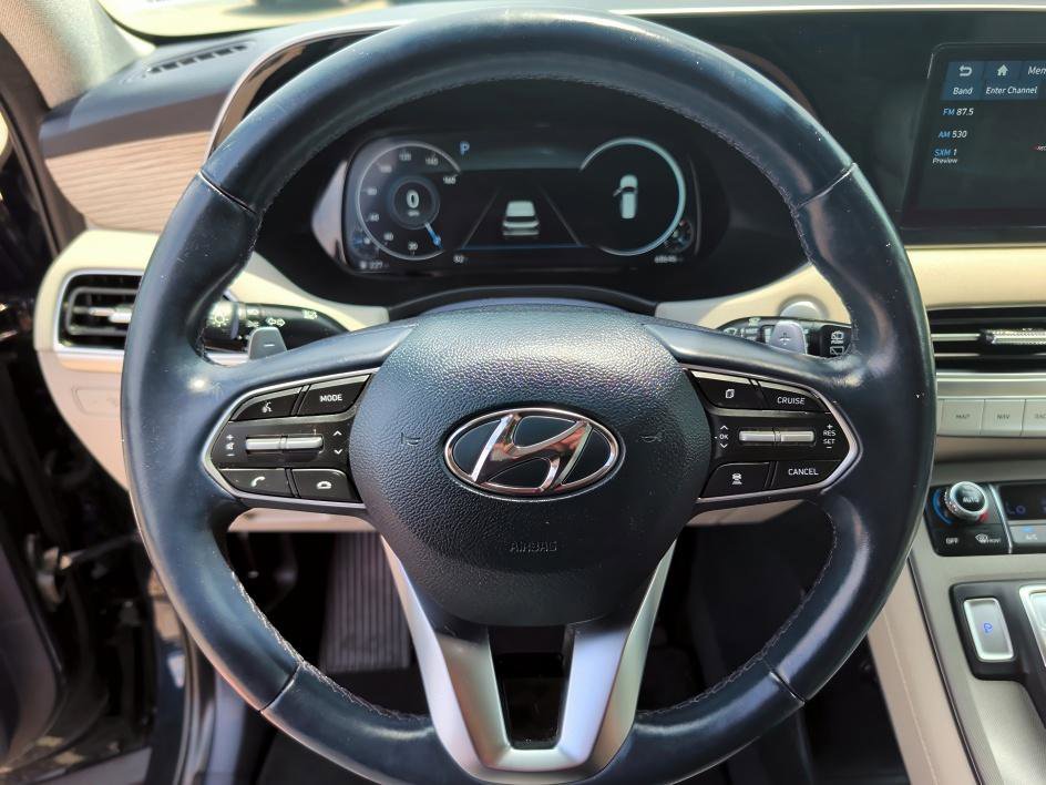 Used 2021 Moonlight Cloud Hyundai Limited image 18