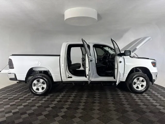 Used 2023 White Ram Big Horn/Lone Star image 13
