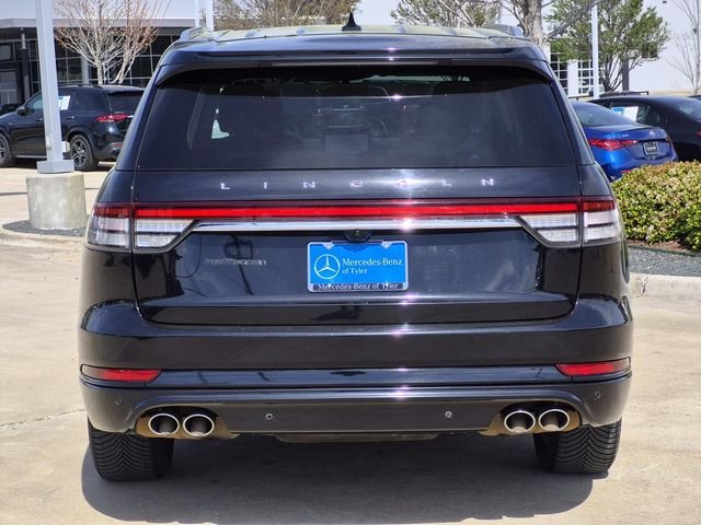 Used 2020 Black Metallic Lincoln Grand Touring image 5