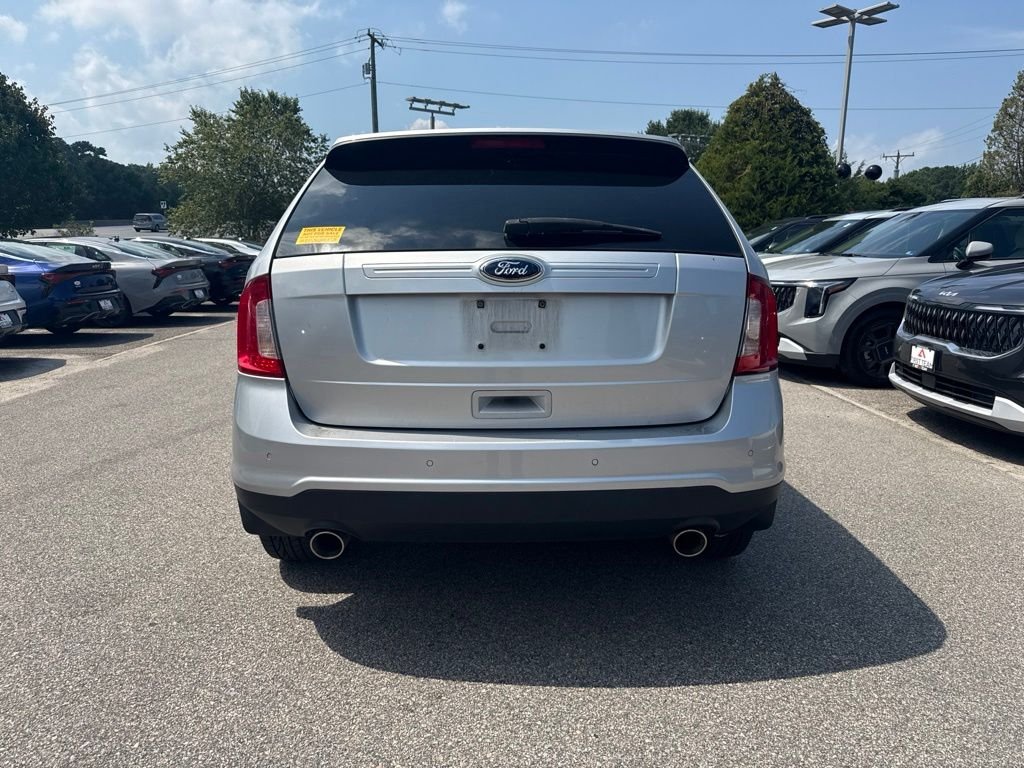 Used 2014 Silver Ford SE image 4