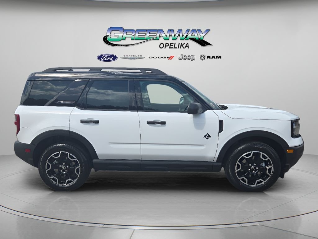 New 2026 White Ford Outer Banks image 2
