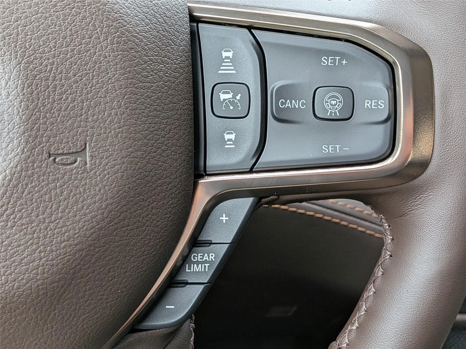 2026 RAM 1500 Limited Longhorn - Photo 28