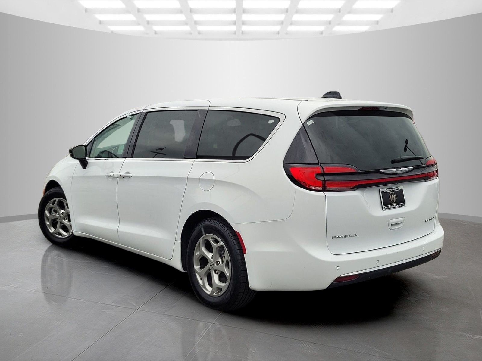 2024 Chrysler Pacifica Limited photo 6