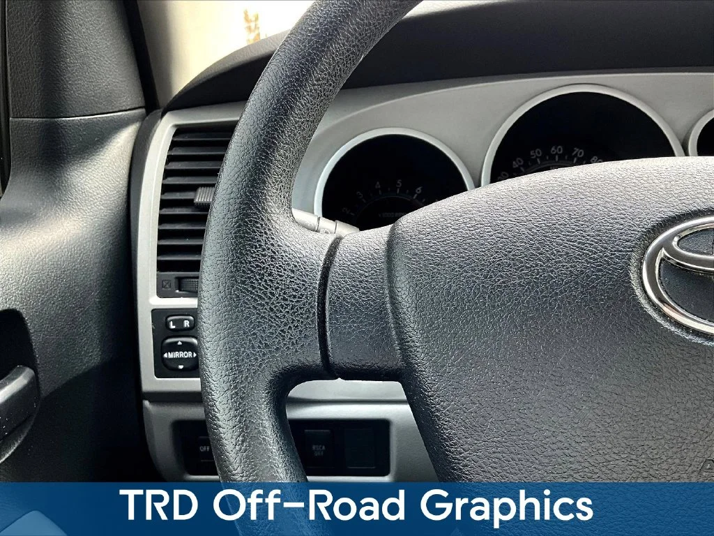 Used 2009 Silver Toyota SR5 image 15