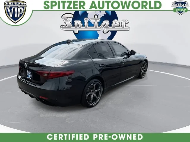 Used 2023 Black Alfa Romeo Estrema image 14