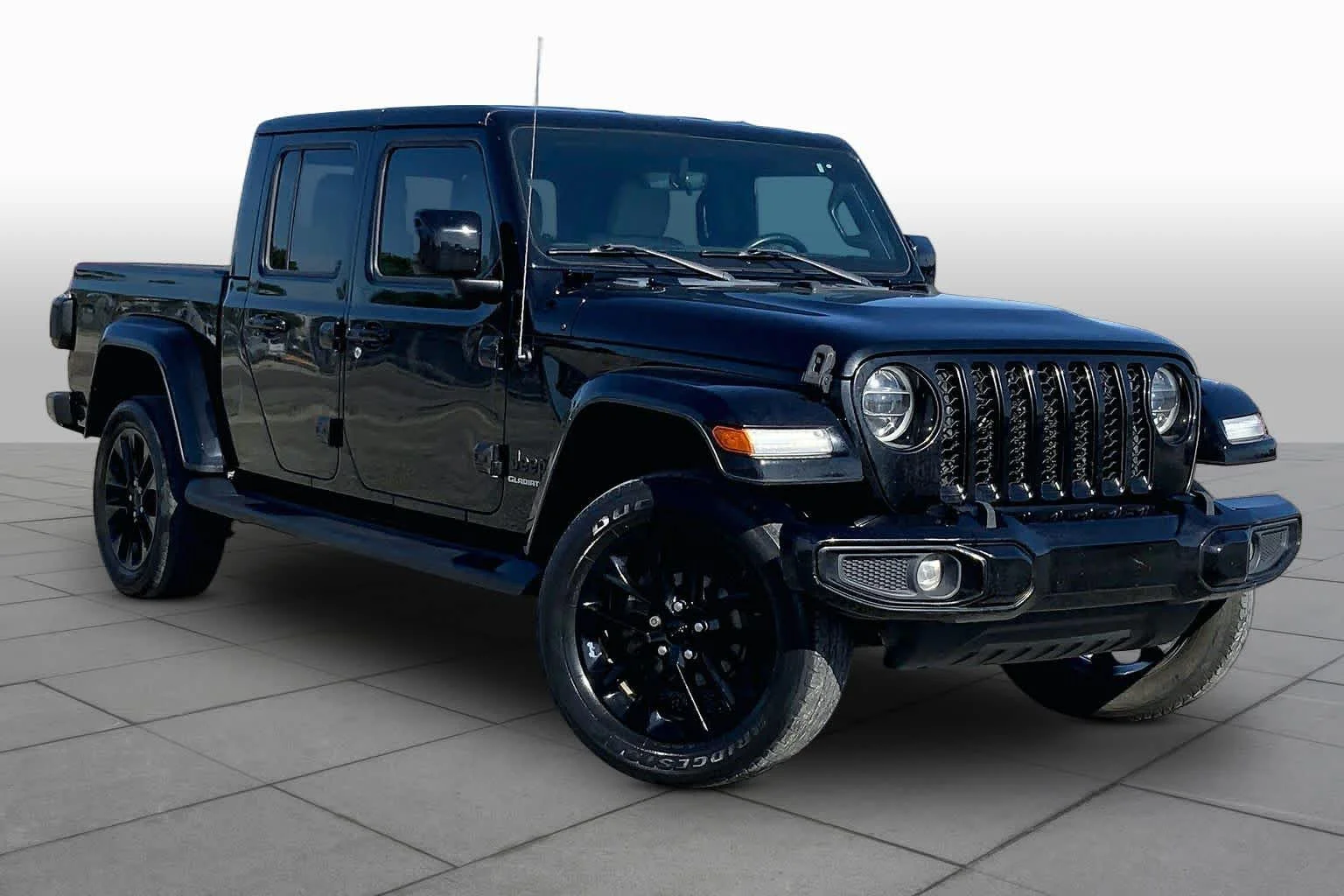 Used 2022 Black Clear Coat Jeep High Altitude image 3