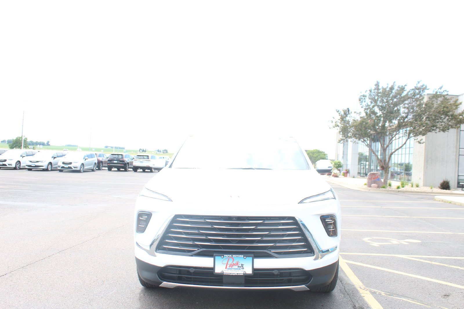 New 2026 Summit White Buick Preferred image 6